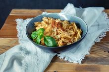 Lade das Bild in den Galerie-Viewer, Tomatenpesto