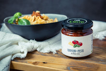 Lade das Bild in den Galerie-Viewer, Tomatenpesto